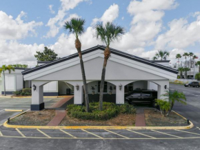 Отель Stayable Suites Florida Mall Orlando  Орландо